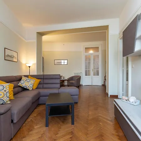 Apartment Palazzo Bellavista By Impero House
